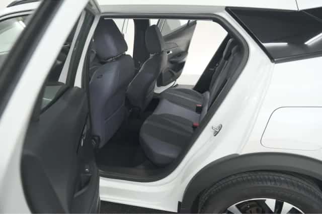 Peugeot 2008 (2020) thumbnail 26