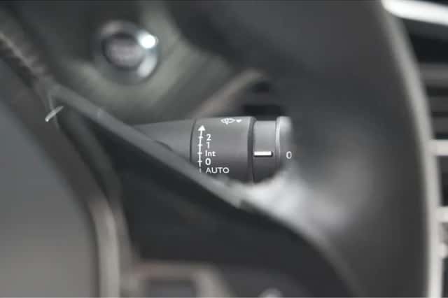Peugeot 2008 (2020) thumbnail 33