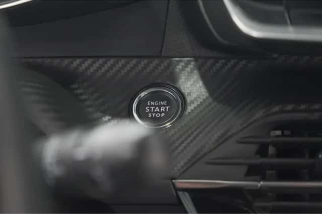 Peugeot 2008 (2020) thumbnail 42