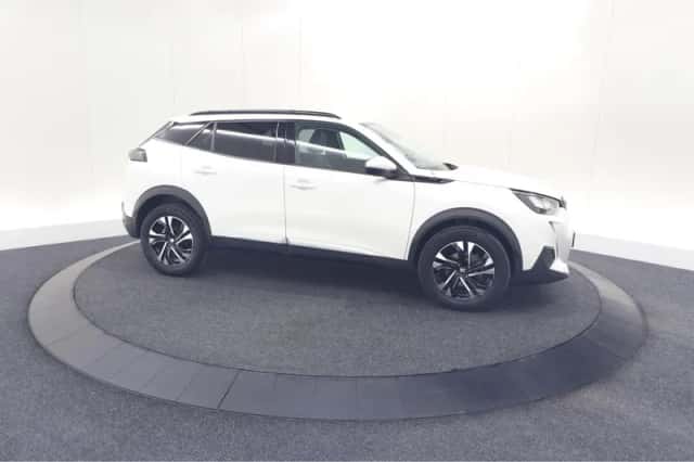 Peugeot 2008 (2020) thumbnail 8