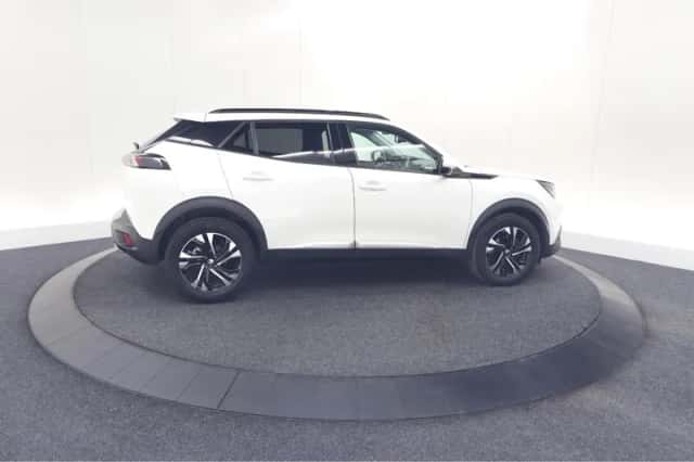 Peugeot 2008 (2020) thumbnail 9