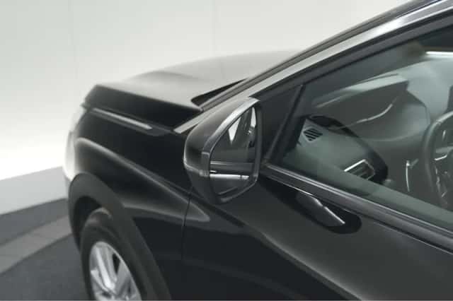 Peugeot 5008 (2023) thumbnail 19