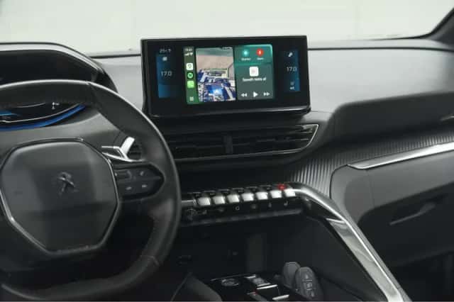 Peugeot 5008 (2023) thumbnail 3