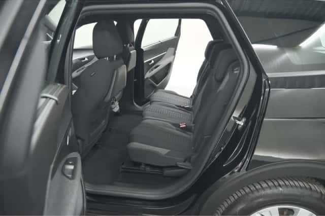 Peugeot 5008 (2023) thumbnail 29