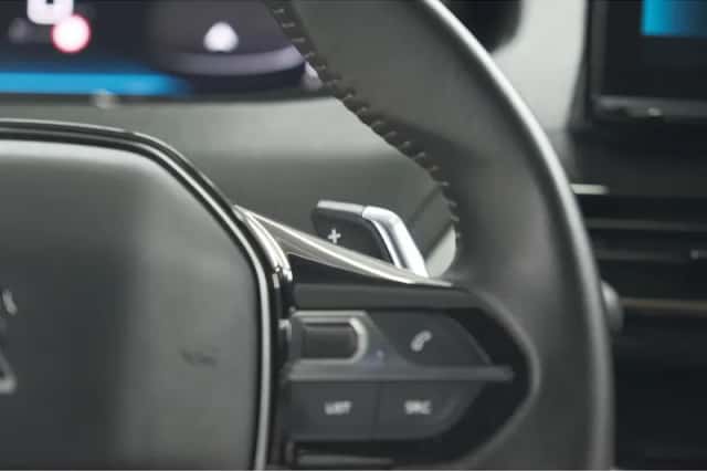Peugeot 5008 (2023) thumbnail 35