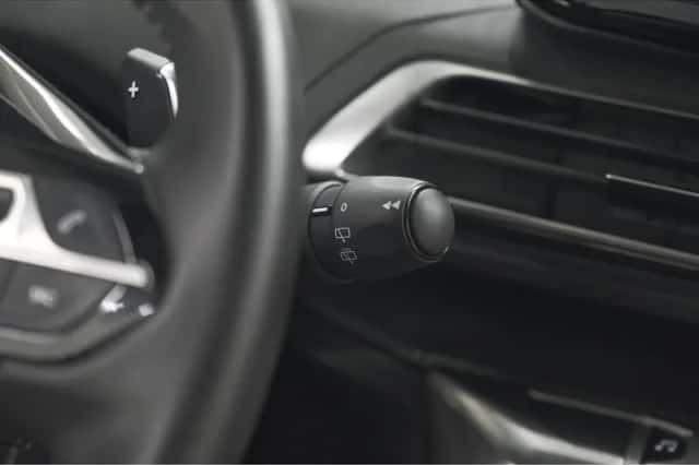 Peugeot 5008 (2023) thumbnail 37