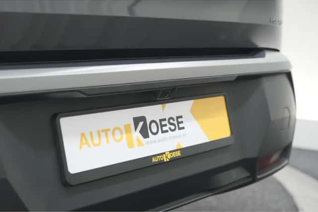 Peugeot 5008 (2025) thumbnail 2
