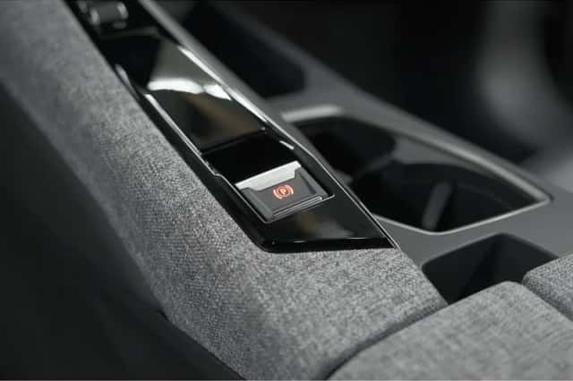 Peugeot 5008 (2025) thumbnail 37