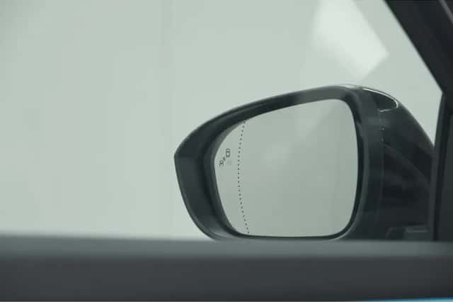 Renault Austral (2024) thumbnail 23
