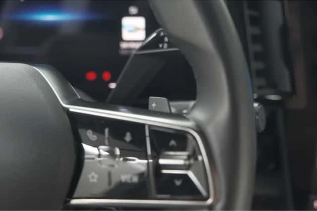 Renault Austral (2024) thumbnail 36