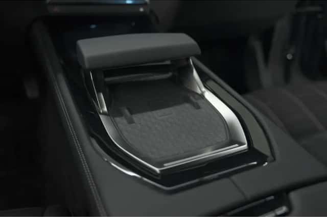 Renault Austral (2024) thumbnail 50