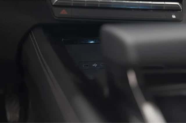 Renault Austral (2024) thumbnail 51