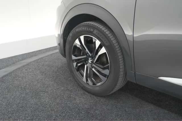 Peugeot 2008 (2021) thumbnail 17