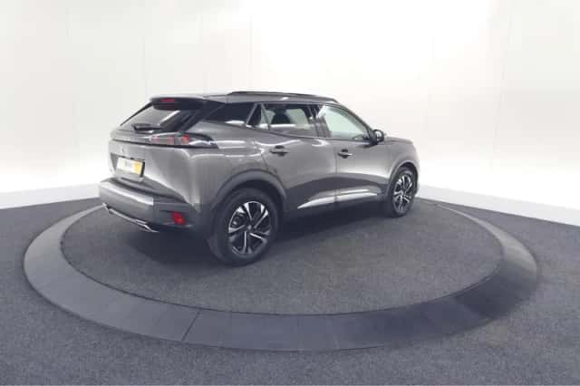 Peugeot 2008 (2021) thumbnail 5