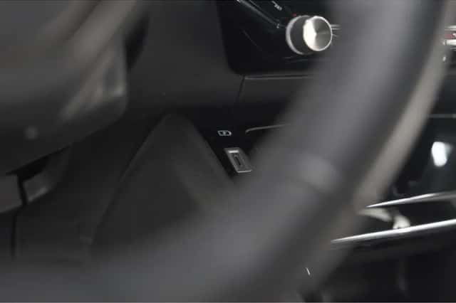 Peugeot 2008 (2021) thumbnail 45