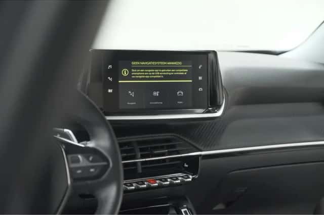 Peugeot 2008 (2021) thumbnail 53