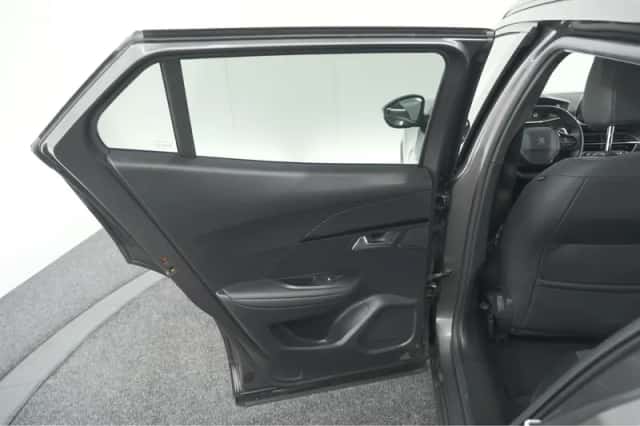 Peugeot 2008 (2021) thumbnail 63