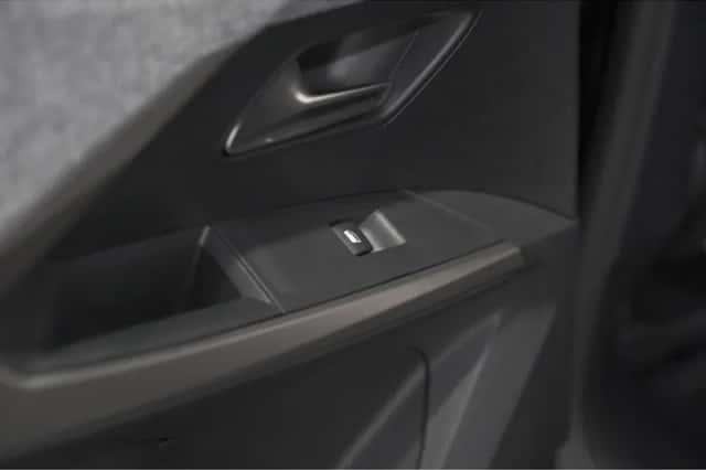 Peugeot 5008 (2025) thumbnail 24