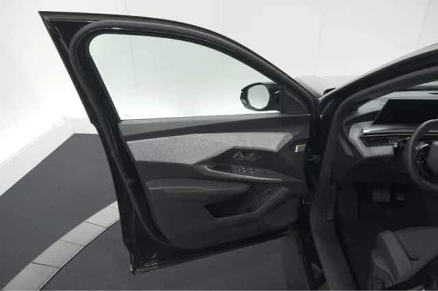 Peugeot 5008 (2025) thumbnail 61