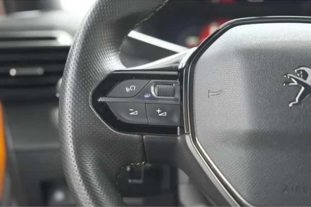 Peugeot 2008 (2022) thumbnail 32