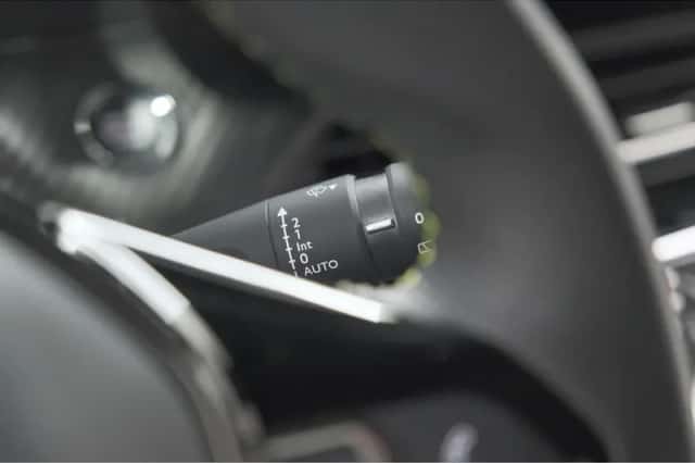 Peugeot 2008 (2022) thumbnail 35