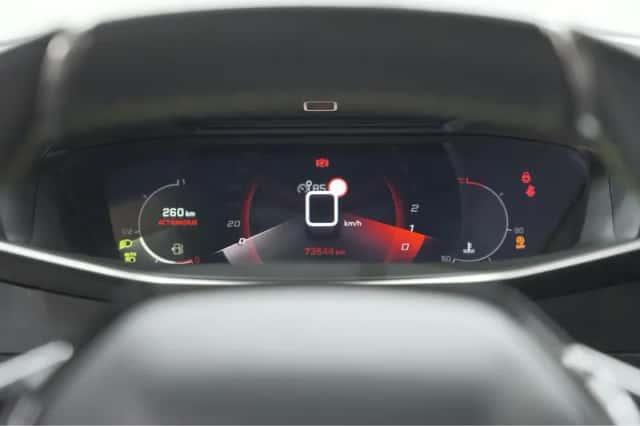 Peugeot 2008 (2022) thumbnail 39