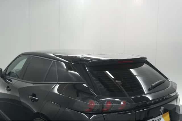 Peugeot 2008 (2023) thumbnail 21