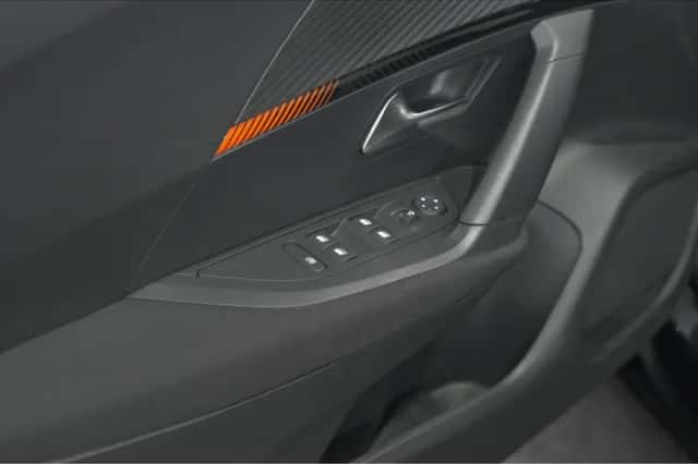 Peugeot 2008 (2023) thumbnail 23