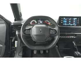 Peugeot 2008 (2023) thumbnail 29