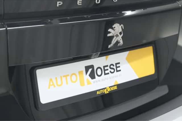 Peugeot 2008 (2023) thumbnail 4