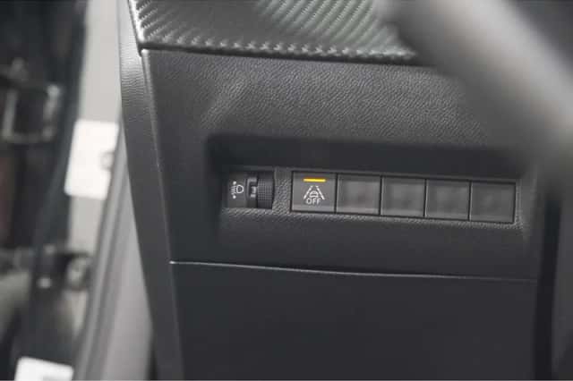 Peugeot 2008 (2023) thumbnail 35