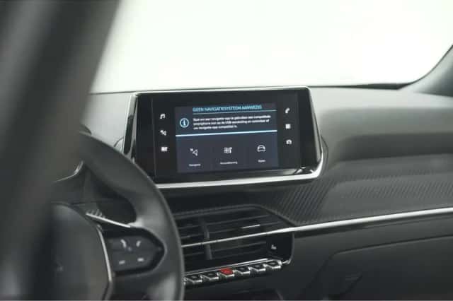 Peugeot 2008 (2023) thumbnail 45