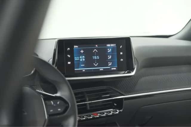 Peugeot 2008 (2023) thumbnail 46