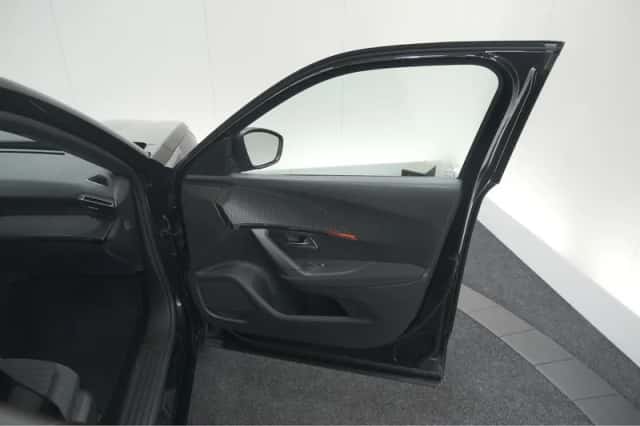 Peugeot 2008 (2023) thumbnail 56