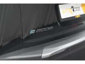 Peugeot e-2008 (2024) thumbnail 3