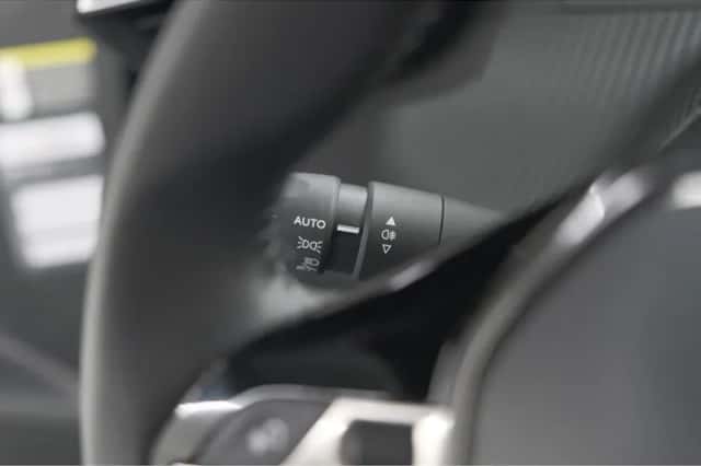 Peugeot e-2008 (2024) thumbnail 30
