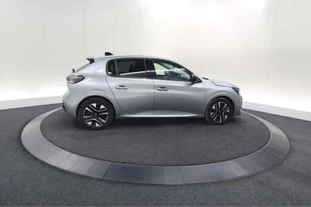 Peugeot 208 (2024) thumbnail 9