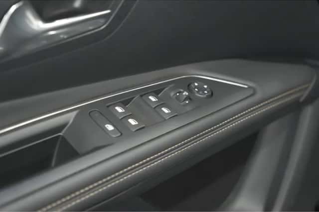 Peugeot 3008 (2024) thumbnail 29