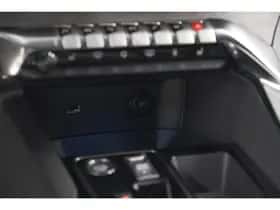 Peugeot 3008 (2024) thumbnail 50