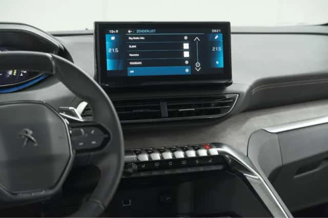Peugeot 3008 (2024) thumbnail 54