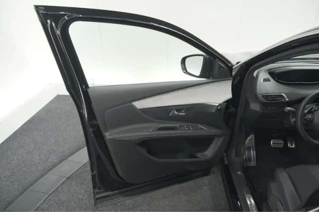 Peugeot 3008 (2024) thumbnail 73