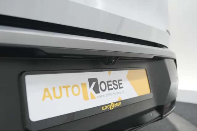Peugeot 5008 (2025) thumbnail 4