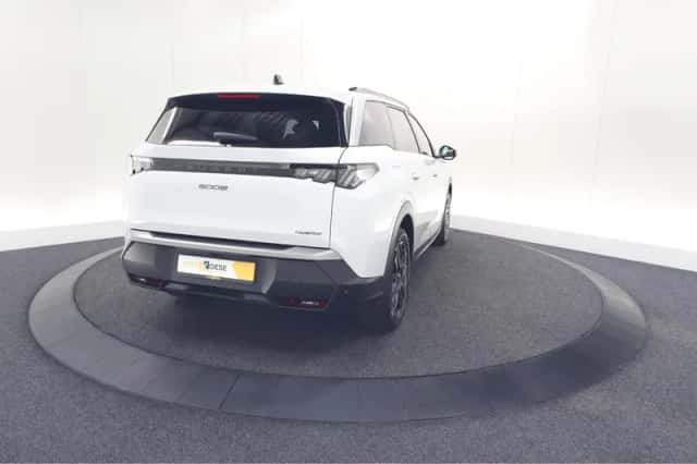 Peugeot 5008 (2025) thumbnail 10