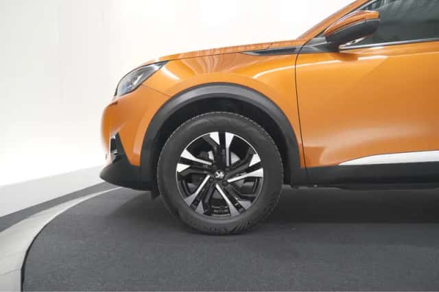 Peugeot 2008 (2021) thumbnail 15