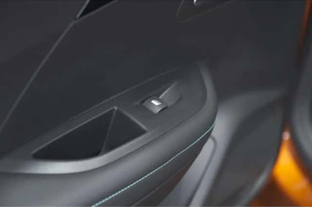 Peugeot 2008 (2021) thumbnail 22