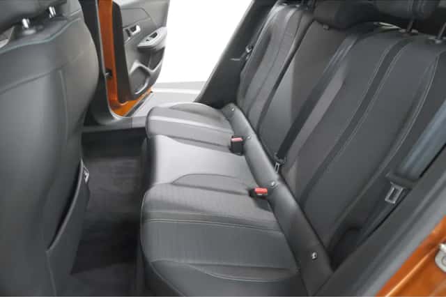 Peugeot 2008 (2021) thumbnail 24