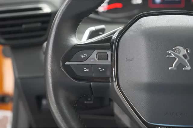 Peugeot 2008 (2021) thumbnail 26