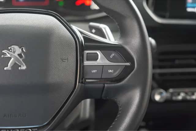 Peugeot 2008 (2021) thumbnail 27