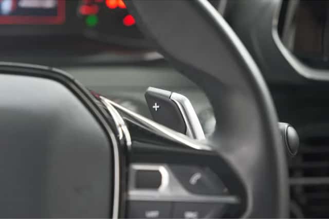 Peugeot 2008 (2021) thumbnail 29