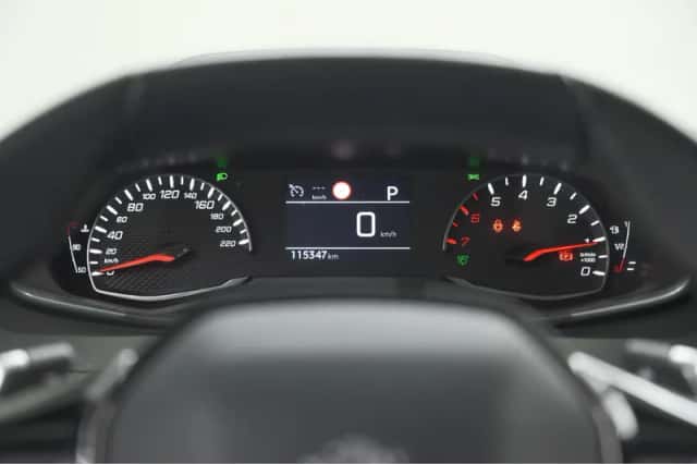 Peugeot 2008 (2021) thumbnail 35